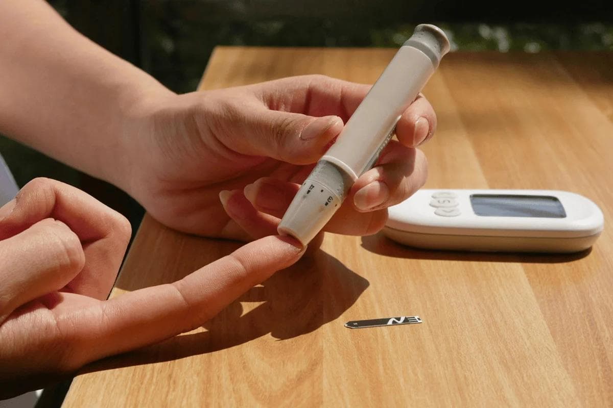 Remote Patient Monitoring for Diabetes: Devices, Benefits & Implementation